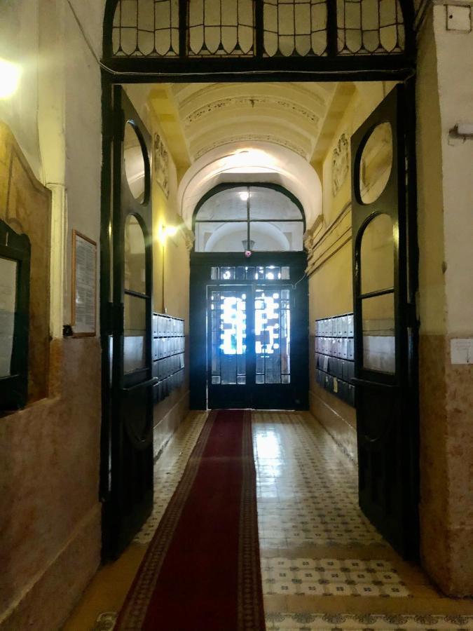 King Of Church Budapest Bagian luar foto
